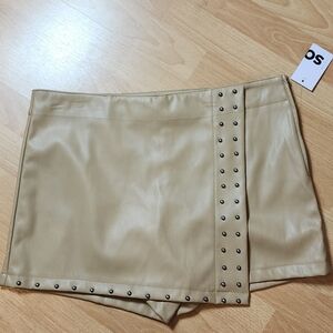 NWT SO Faux Leather Studded Tan Wrap Skort Juniors Size 17